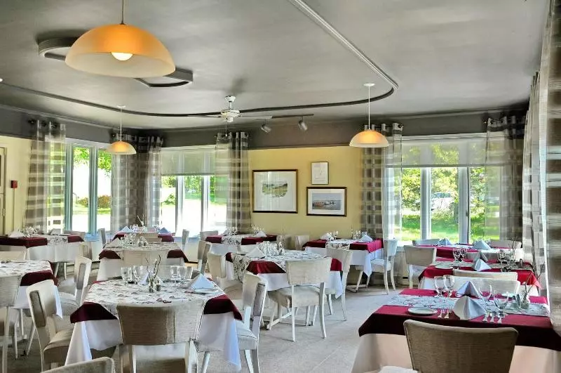 Fotos del hotel Auberge Beausejour:  15