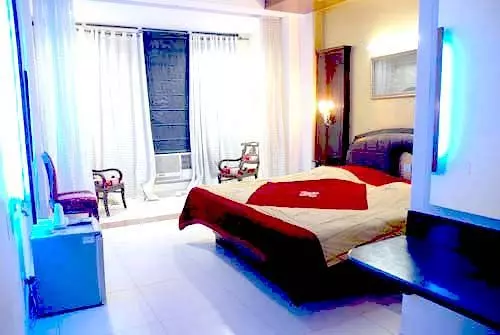 Fotos del hotel Raunak International:  8