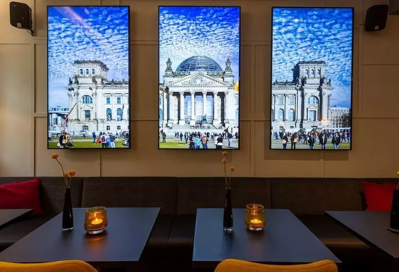 Fotos del hotel Leonardo Royal  Berlin Alexanderplatz:  8