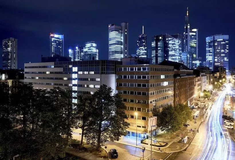 Fotos del hotel Roomers:  5