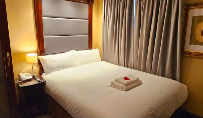 Fotos del hotel Hyde Park International Member of Park Grand London:  12