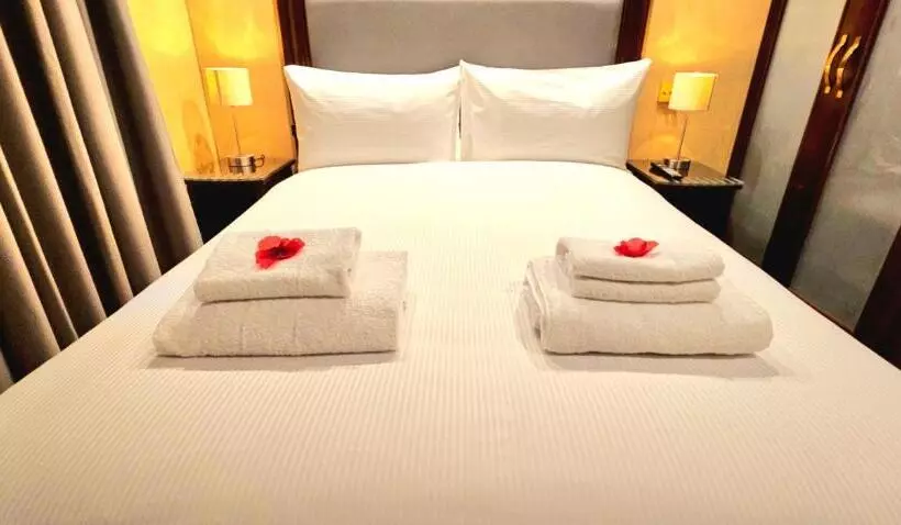 Fotos del hotel Hyde Park International Member of Park Grand London:  25