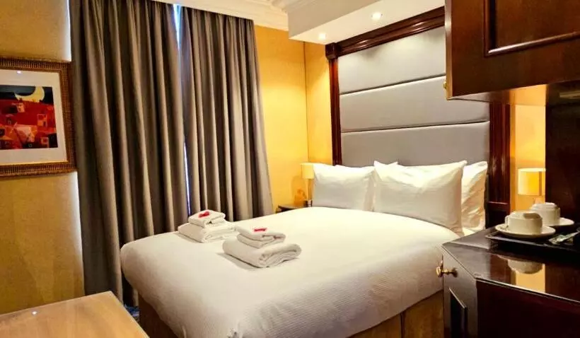 Fotos del hotel Hyde Park International Member of Park Grand London:  15