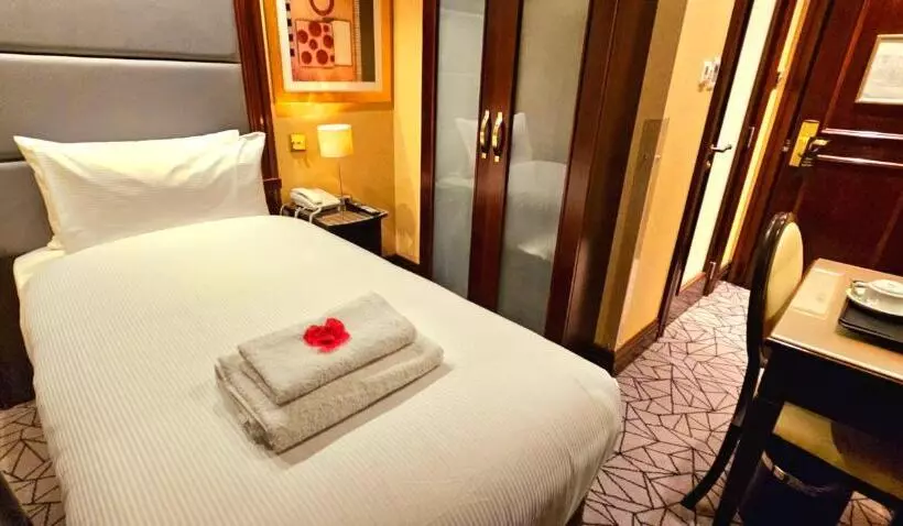 Fotos del hotel Hyde Park International Member of Park Grand London:  2