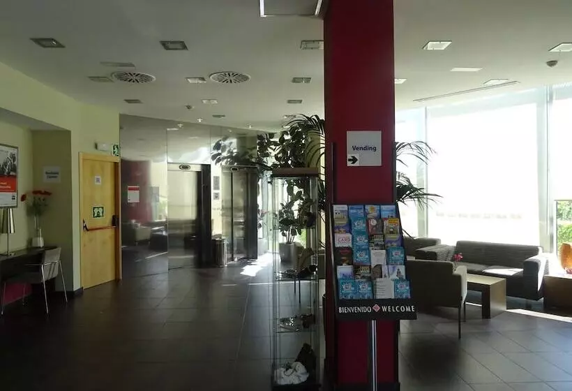 Fotos del hotel Holiday Inn Express Barcelona  Sant Cugat, An Ihg:  7