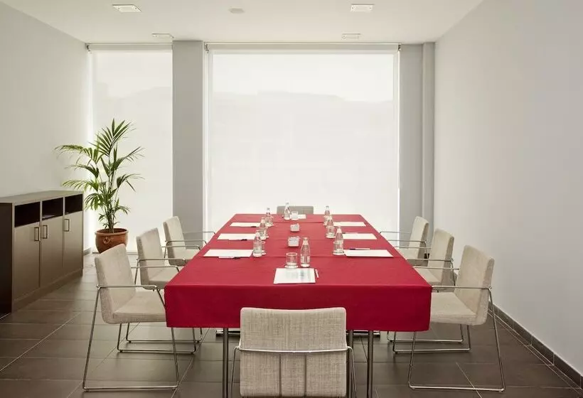 Fotos del hotel Holiday Inn Express Barcelona  Sant Cugat, An Ihg:  4