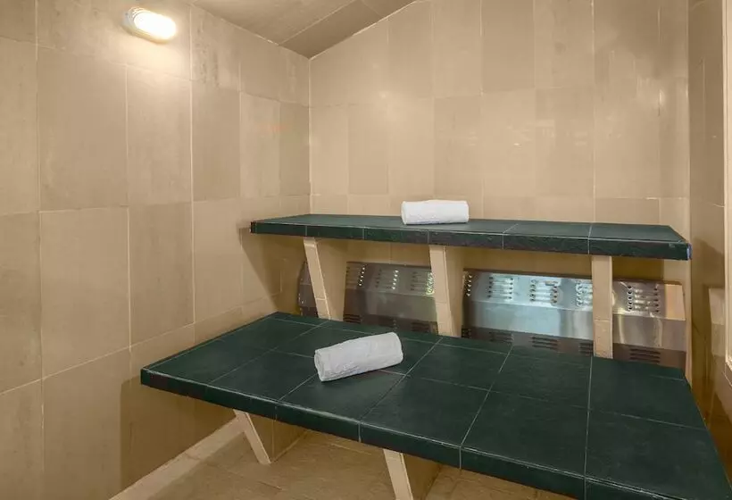 Fotos del hotel Embassy Park:  20