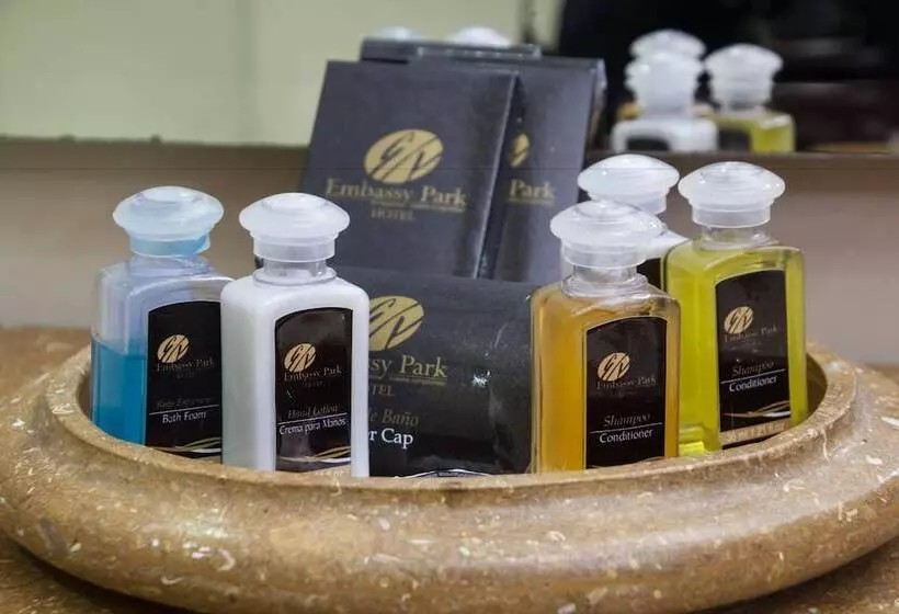 Fotos del hotel Embassy Park:  11