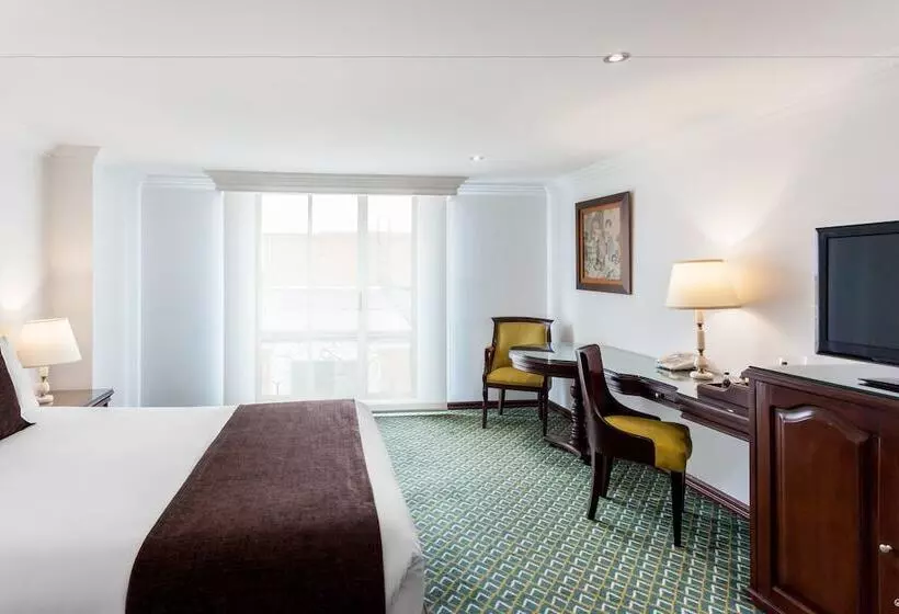 Fotos del hotel Embassy Park:  24