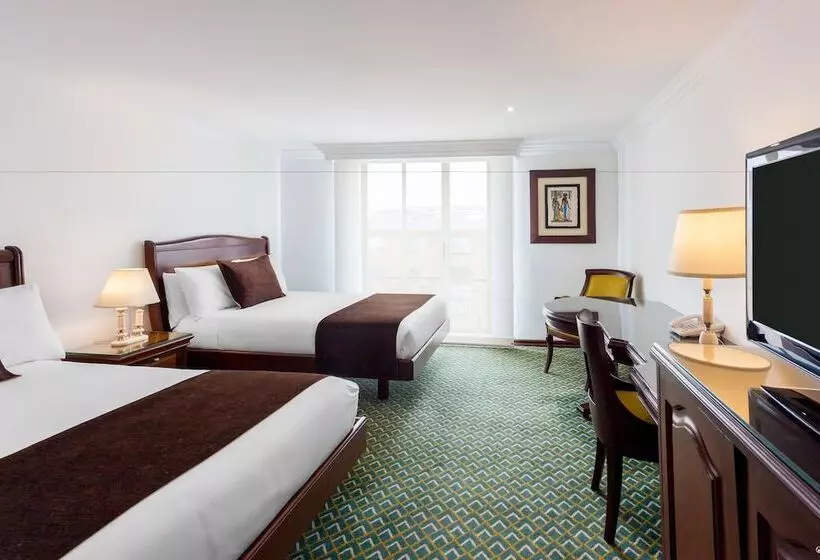 Fotos del hotel Embassy Park:  14