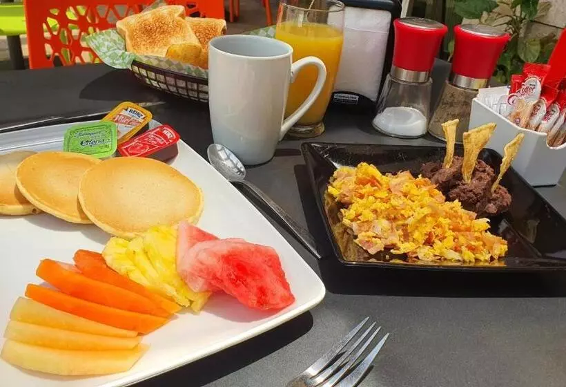 Fotos del hotel Mayafair Design:  2