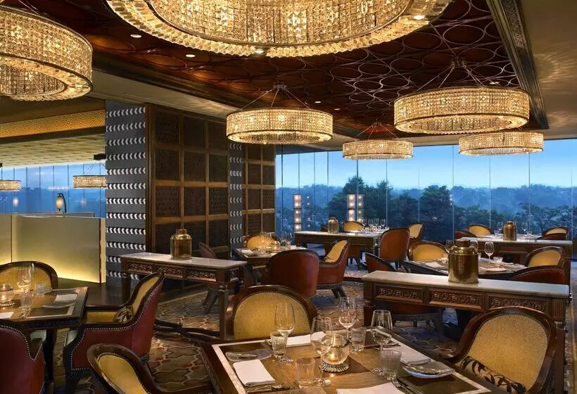 Fotos del hotel The Leela Ambience Gurgaon Hotel & Residences:  23