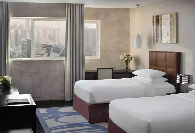 Dubai Marriott Harbour Hotel And Suites