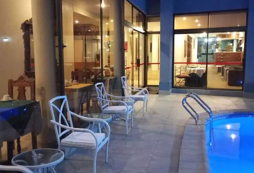 Fotos del hotel Alcalá Del Río:  8