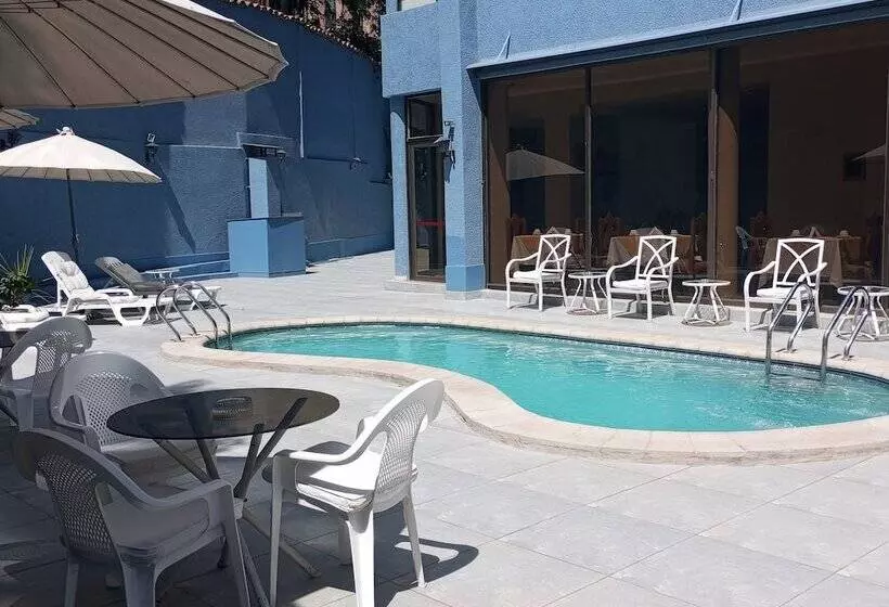 Fotos del hotel Alcalá Del Río:  7