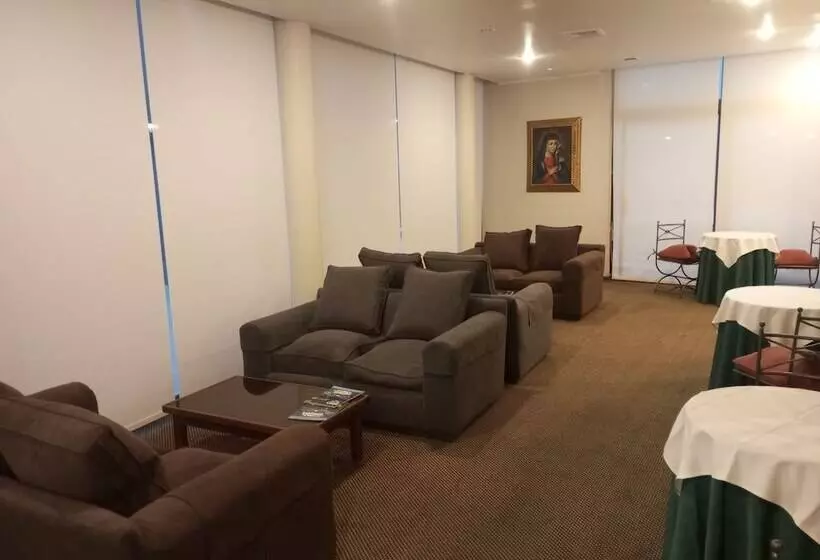 Fotos del hotel Alcalá Del Río:  13