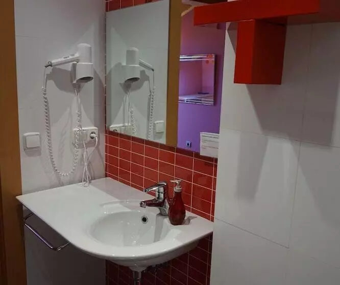 Fotos del hotel Arganzón Plaza:  12