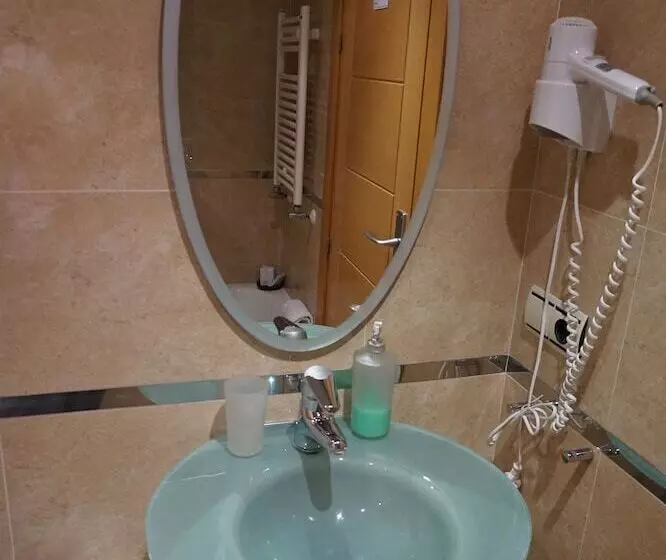 Fotos del hotel Arganzón Plaza:  6