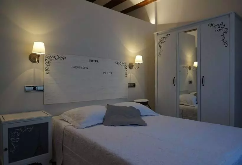 Fotos del hotel Arganzón Plaza:  7