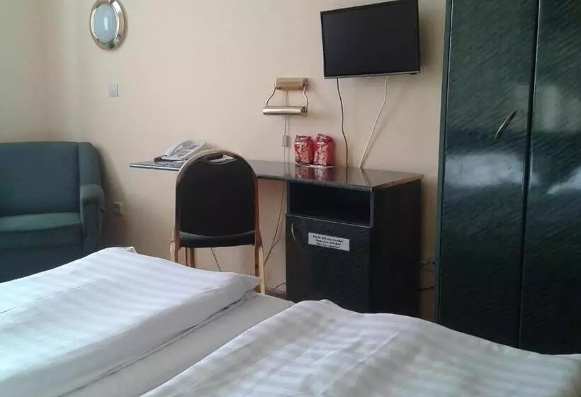 Fotos del hotel Bara Budapest:  17