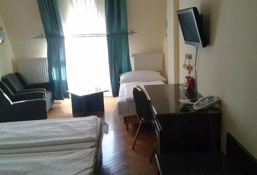 Fotos del hotel Bara Budapest:  18