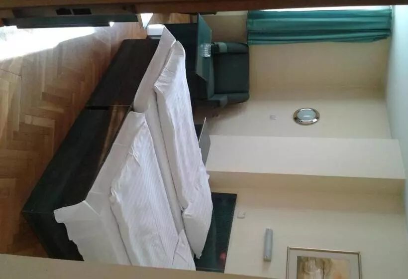 Fotos del hotel Bara Budapest:  25