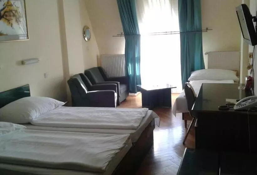 Fotos del hotel Bara Budapest:  14