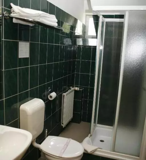 Fotos del hotel Bara Budapest:  5