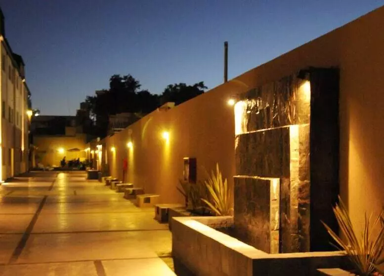 Fotos del hotel Soltigua Apart Hotel Mendoza:  8