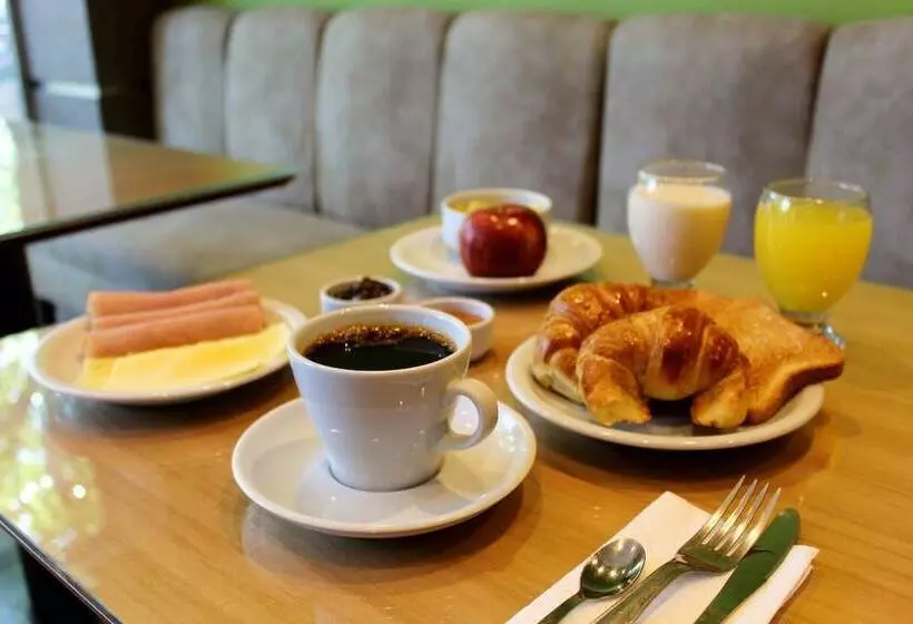 Fotos del hotel Soltigua Apart Hotel Mendoza:  9