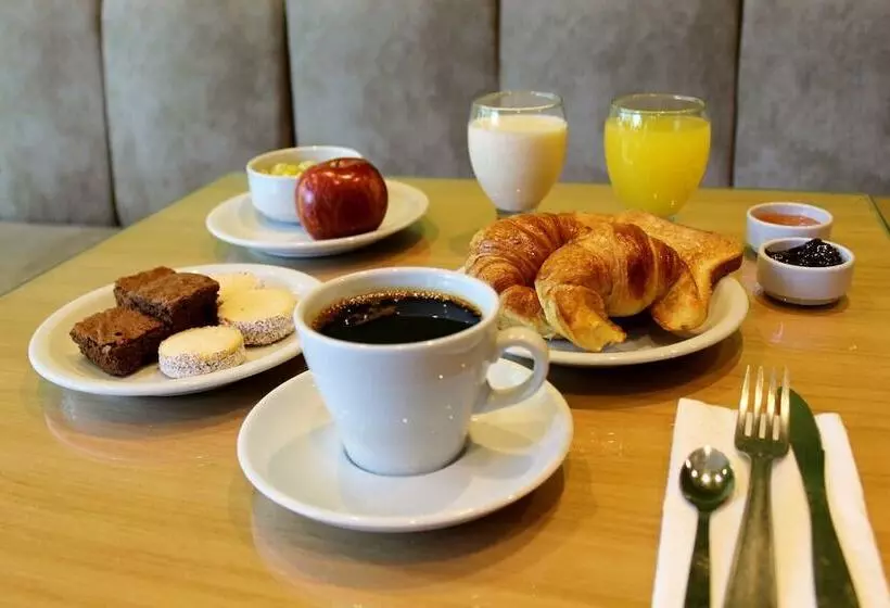 Fotos del hotel Soltigua Apart Hotel Mendoza:  12