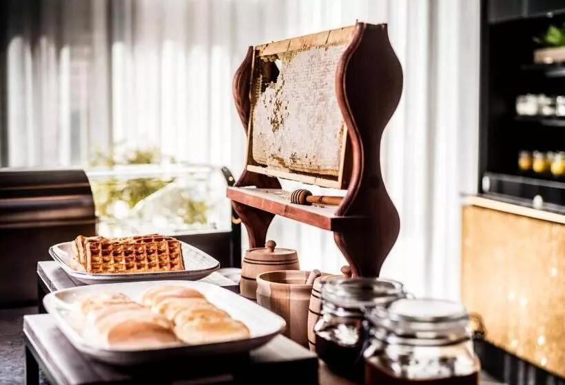 Fotos del hotel Courtyard By Marriott Baku:  23
