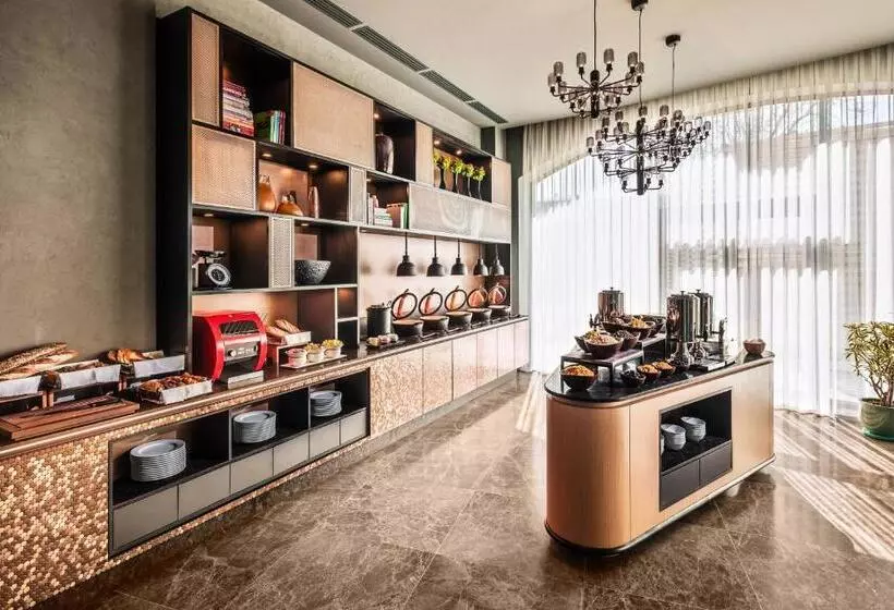 Fotos del hotel Courtyard By Marriott Baku:  24