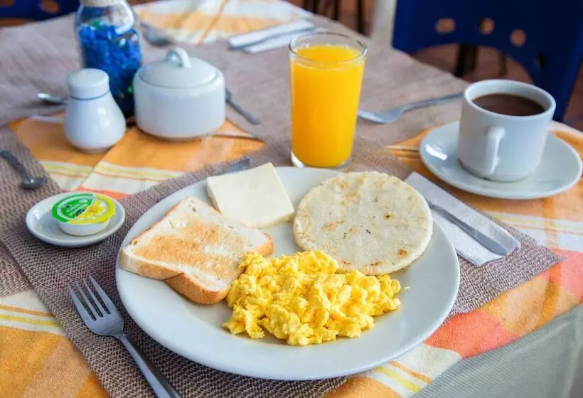 Fotos del hotel Ayenda 1133 Casa Polty:  3