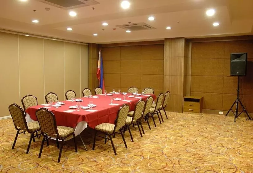 Fotos del hotel Makati Crown Regency:  6