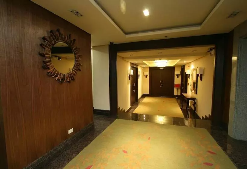 Fotos del hotel Makati Crown Regency:  3