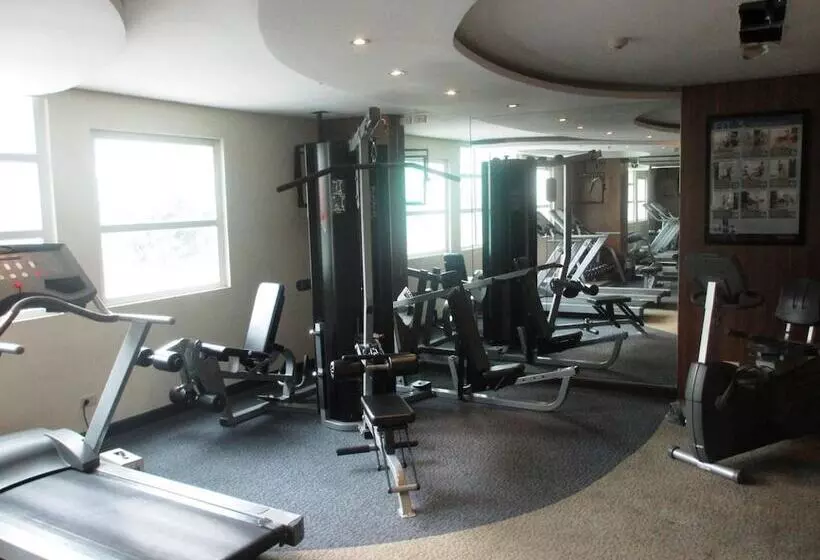 Fotos del hotel Makati Crown Regency:  17