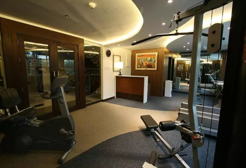 Fotos del hotel Makati Crown Regency:  16