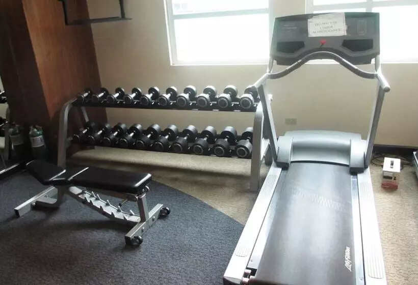 Fotos del hotel Makati Crown Regency:  8