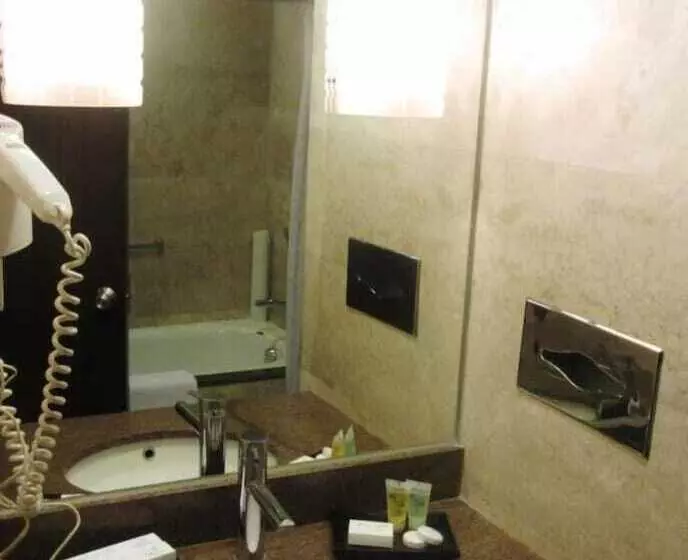 Fotos del hotel Makati Crown Regency:  22