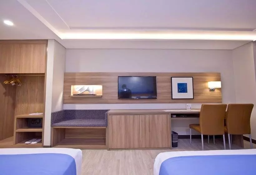 Fotos del hotel Makati Crown Regency:  23