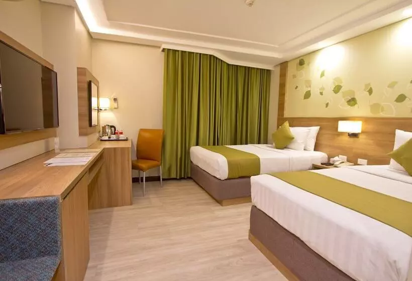 Fotos del hotel Makati Crown Regency:  2