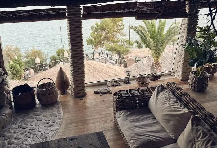 Fotos del hotel Gloria Maris Hotel Suites And Villa:  12