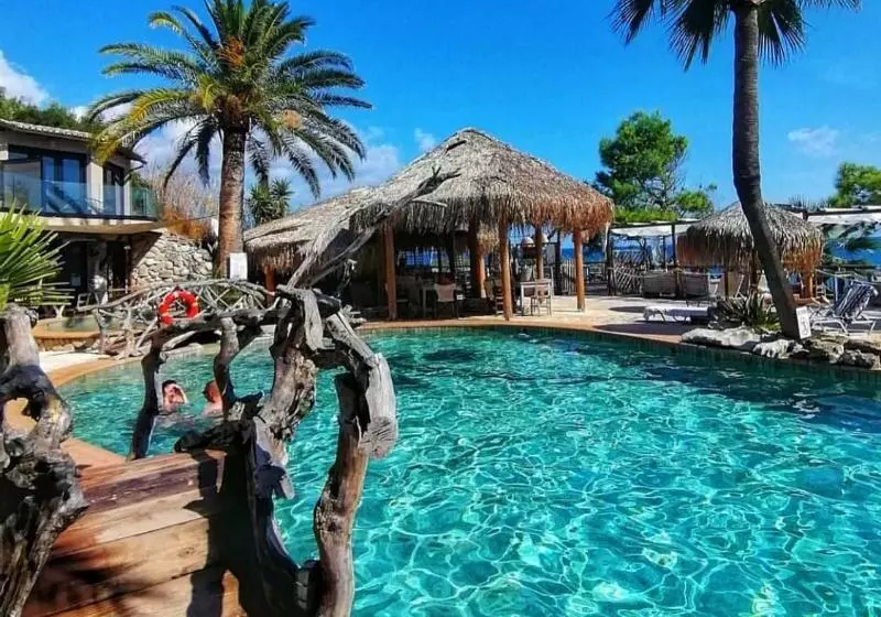 Fotos del hotel Gloria Maris Hotel Suites And Villa:  4