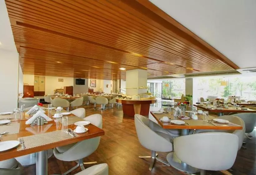 Fotos del hotel Monarch Luxur:  11