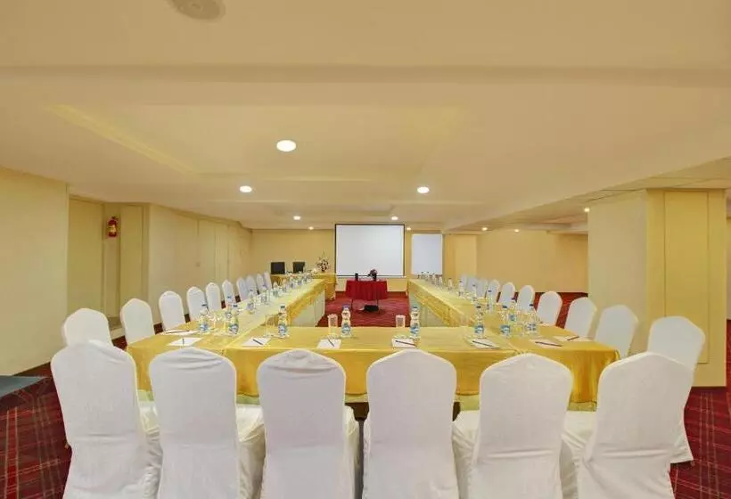 Fotos del hotel Monarch Luxur:  10