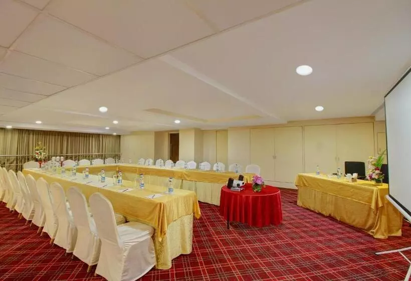 Fotos del hotel Monarch Luxur:  24