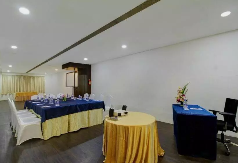 Fotos del hotel Monarch Luxur:  17