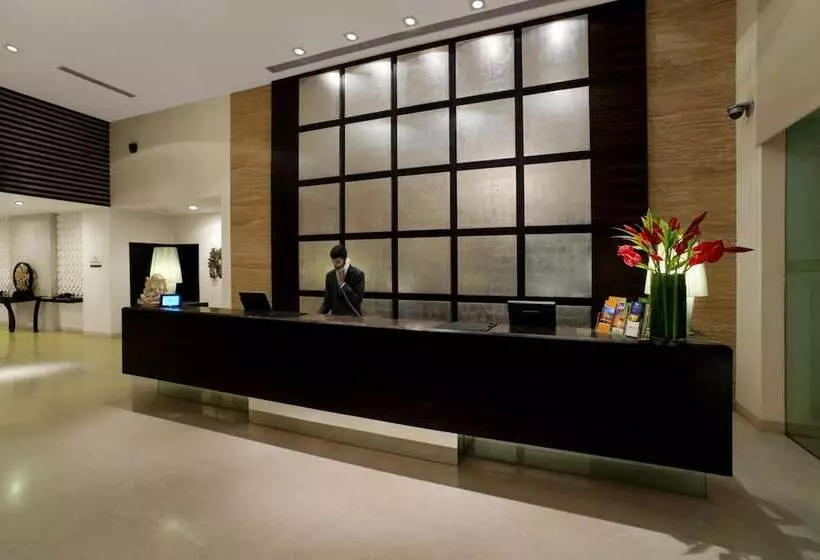 Fotos del hotel Radha Regent Electronic City:  5