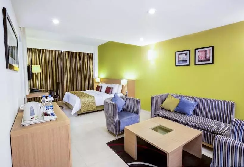 Fotos del hotel Radha Regent Electronic City:  20